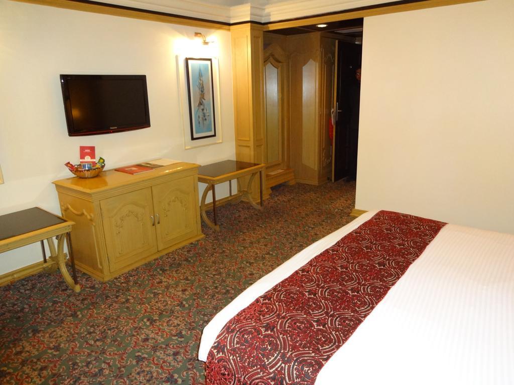 Hotel Babylon International Rāipur Exterior foto