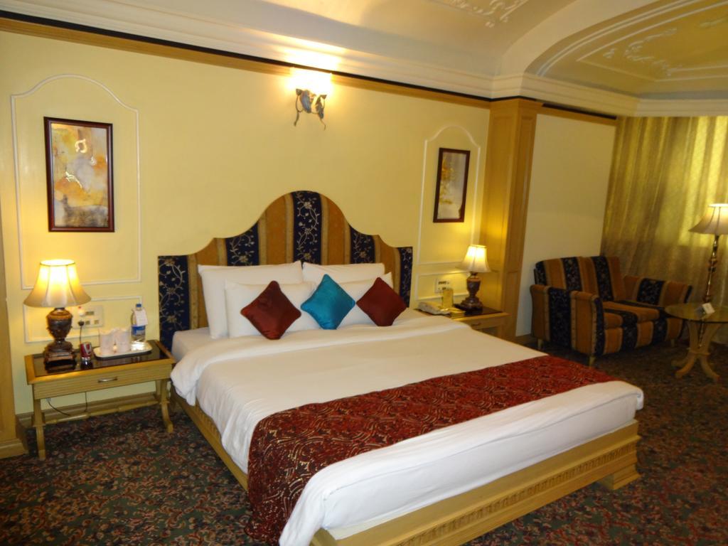 Hotel Babylon International Rāipur Exterior foto